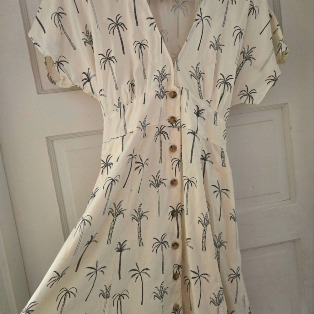 Marine Layer Camila Mini Dress | Palm Leaf Print | Size Medium | Soft Cotton - Picture 2 of 4